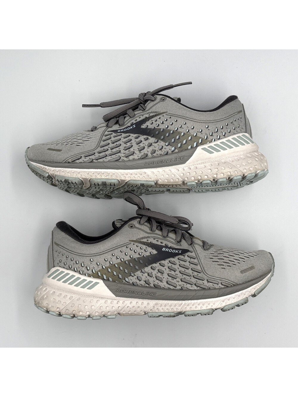 Brooks Adrenaline GTS 21 Gray White Running Shoes Size 5.5 Women's 1203291D061